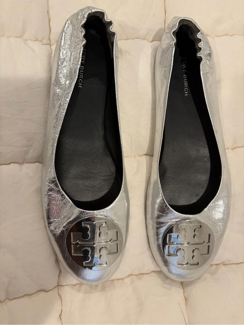 Tory Burch Silver Metallic Logo Round-Toe Ballet Flats